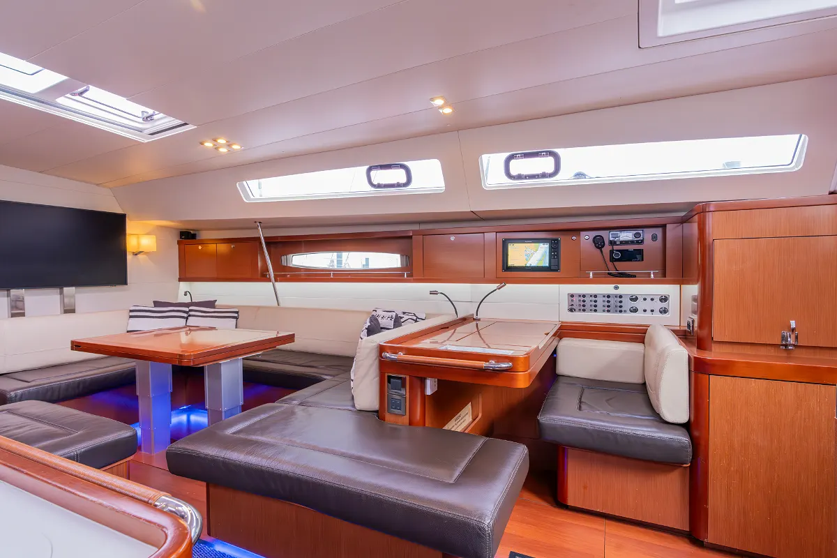 Beneteau Oceanis 58 54