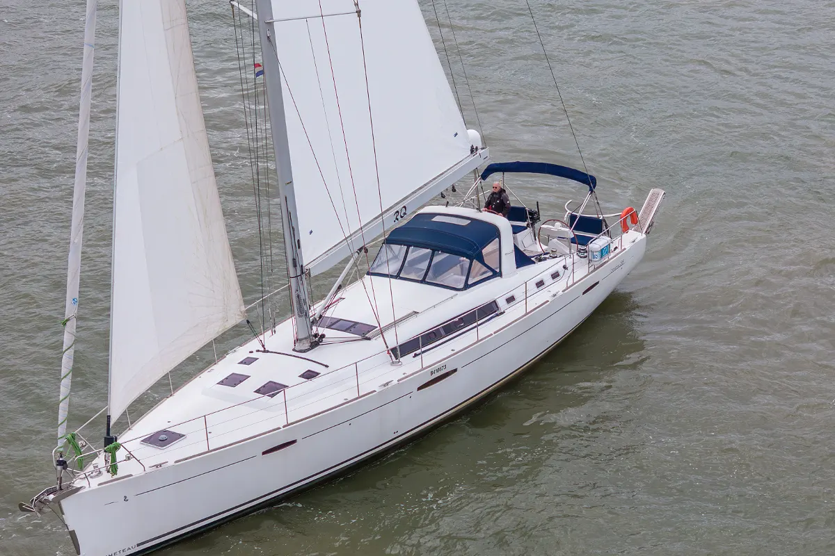 Beneteau Oceanis 58 15