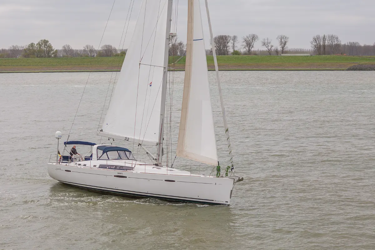 Beneteau Oceanis 58 18