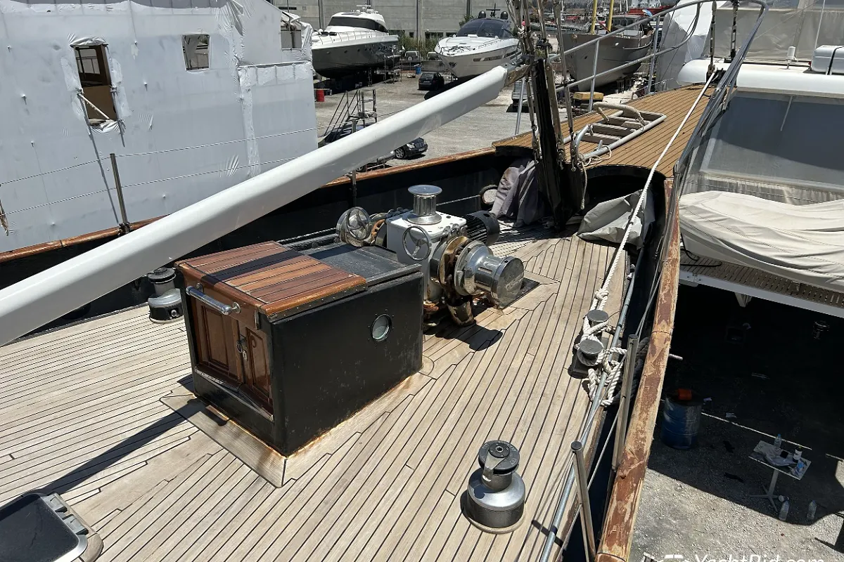Beliard Crighton 30m 18