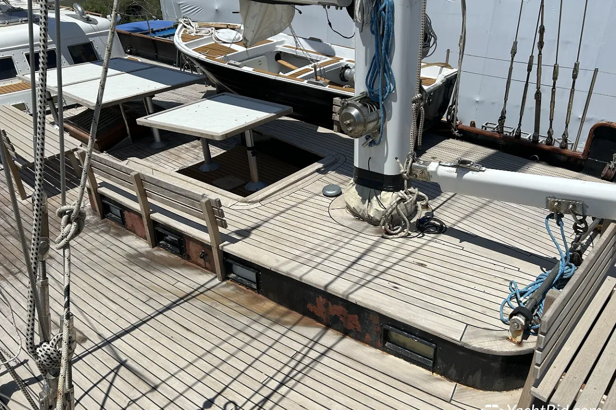 Beliard Crighton 30m 20
