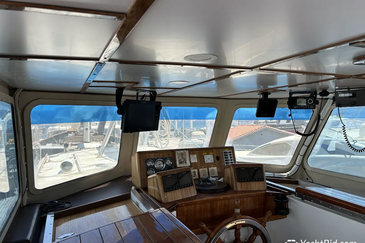 Beliard Crighton 30m 32