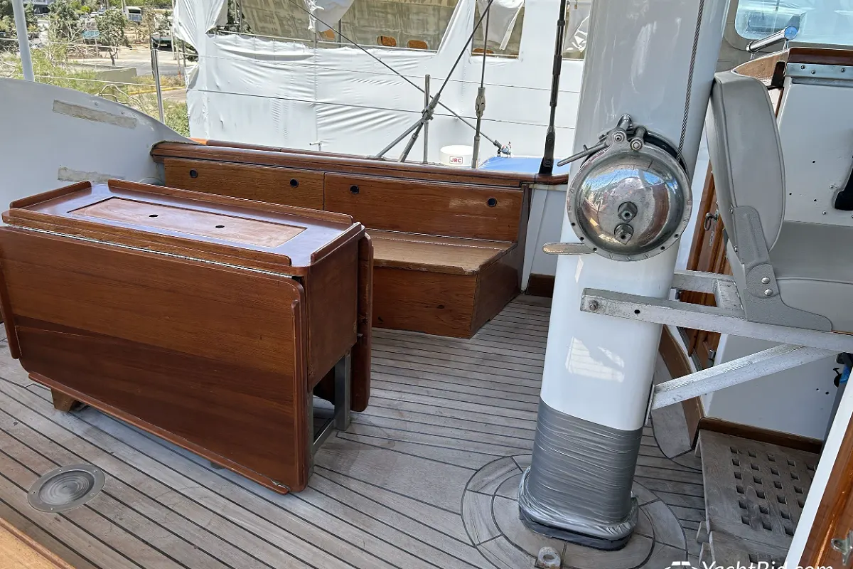 Beliard Crighton 30m 38
