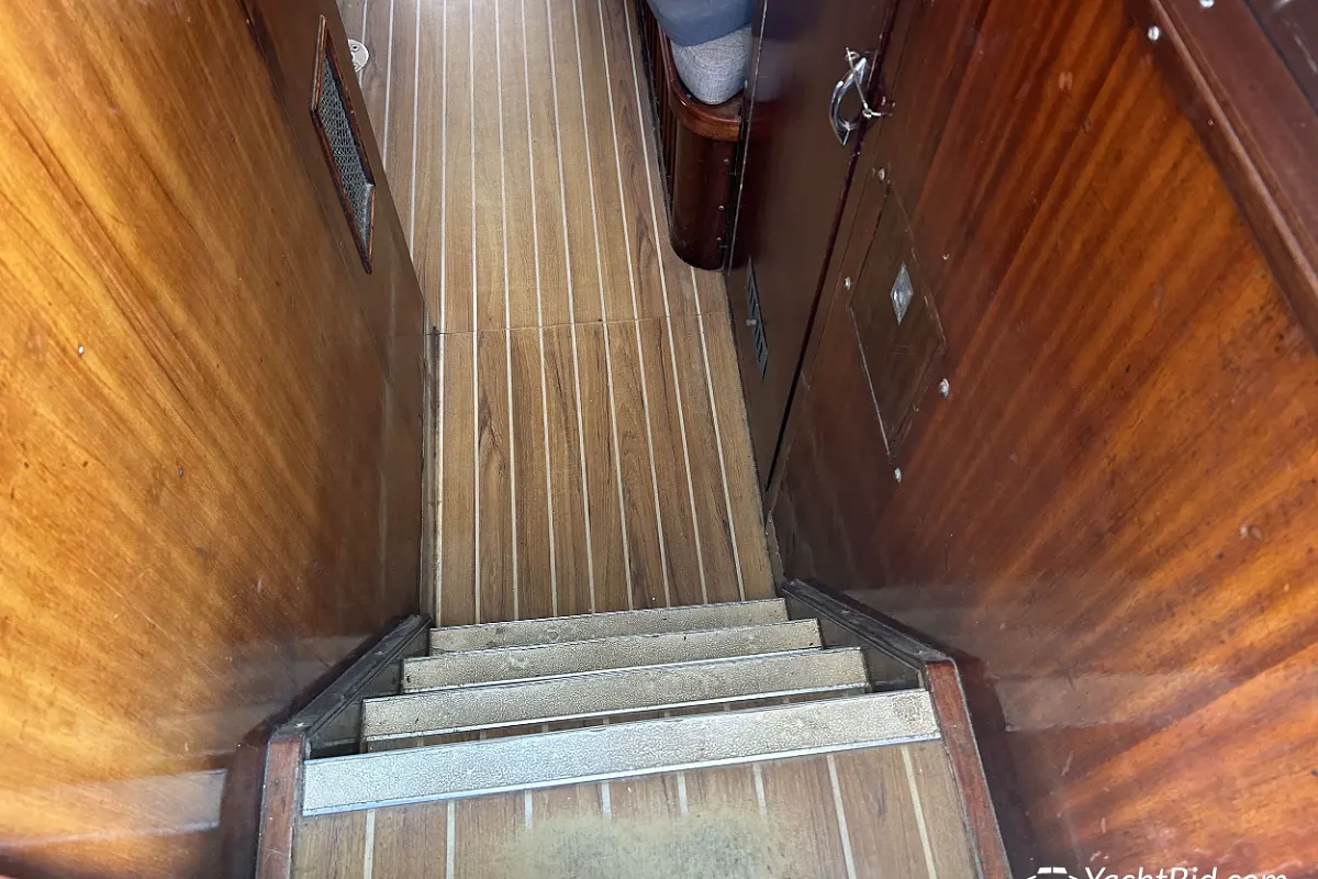 Beliard Crighton 30m 44