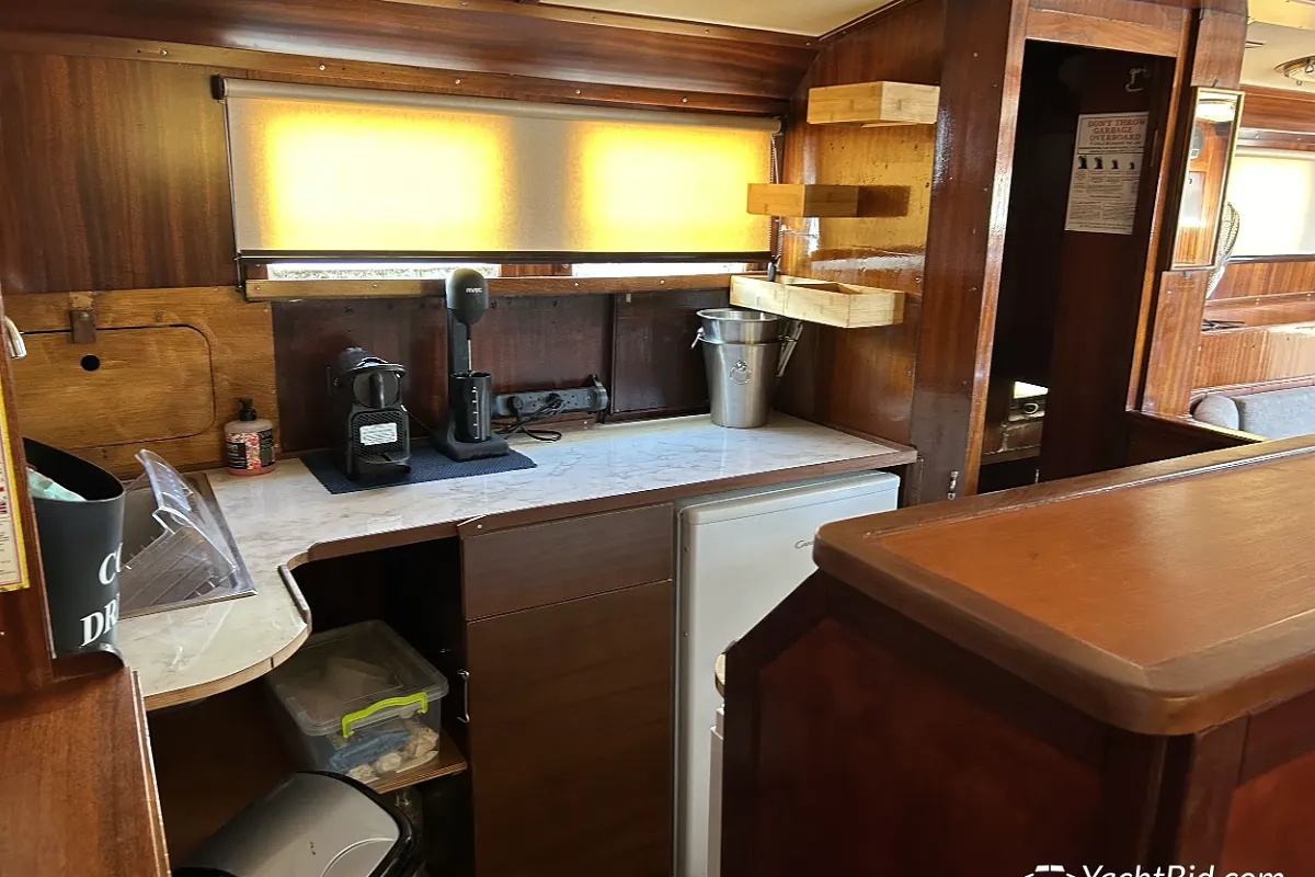 Beliard Crighton 30m 47