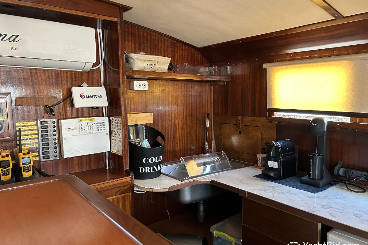 Beliard Crighton 30m 49