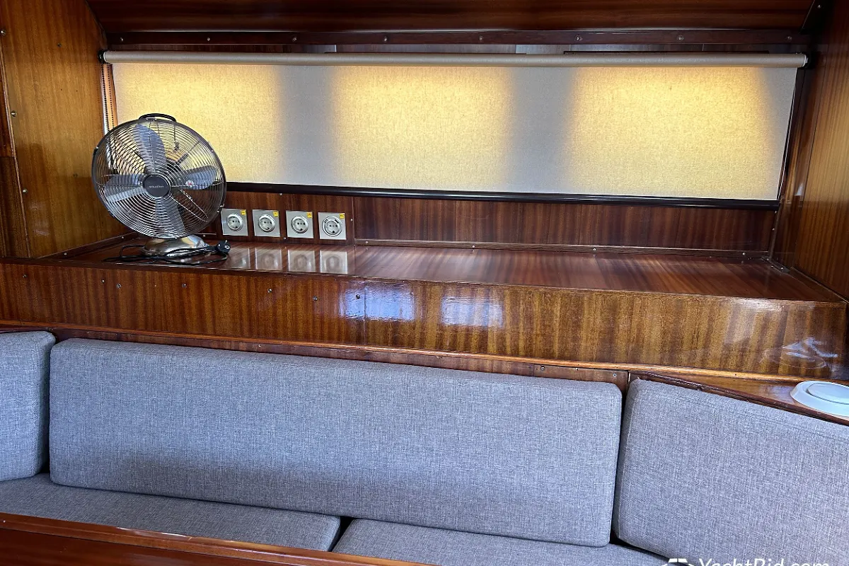 Beliard Crighton 30m 51