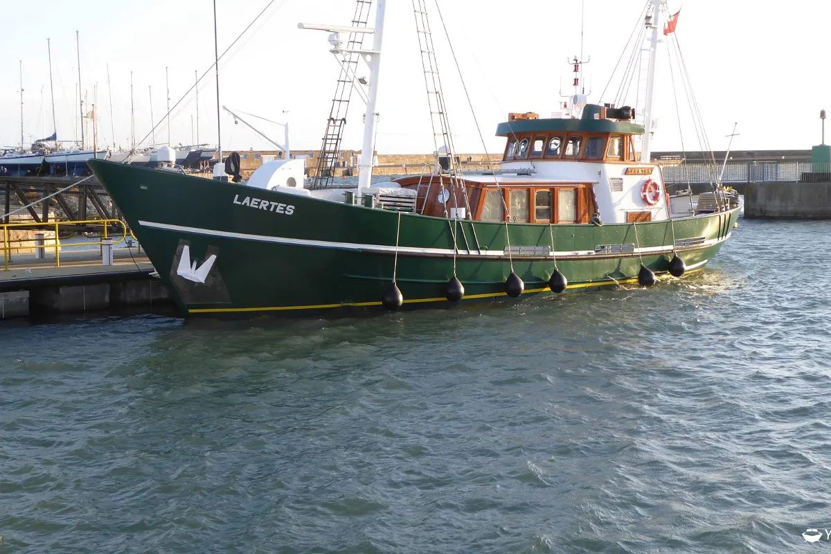 Dutch Trawler Yacht 2