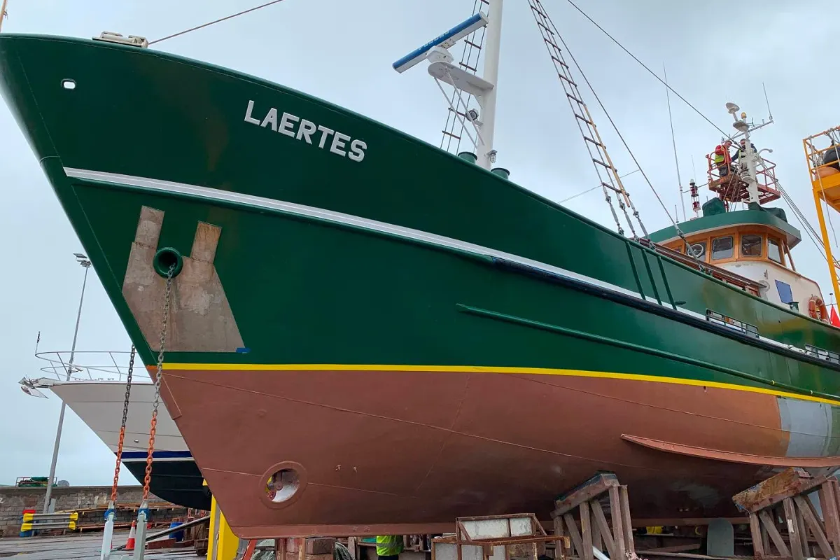 Dutch Trawler Yacht 10