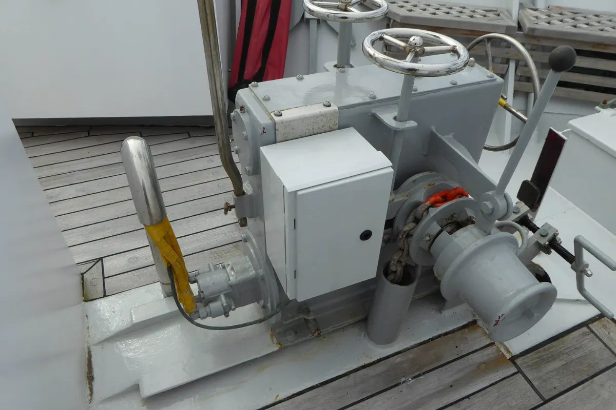 Dutch Trawler Yacht 31