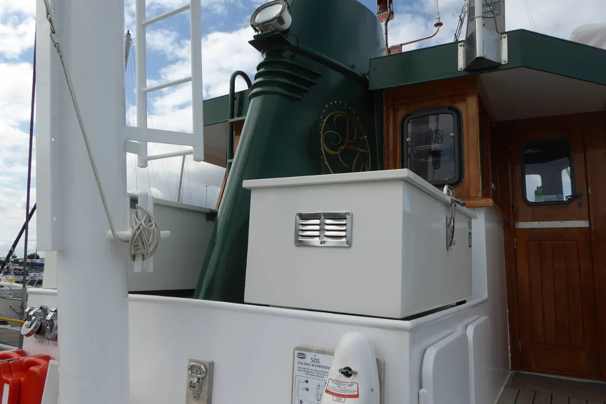Dutch Trawler Yacht 34