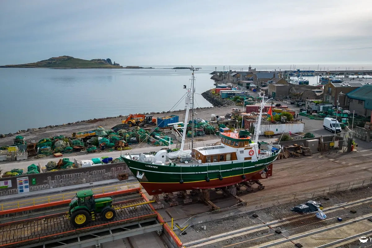 Dutch Trawler Yacht 36