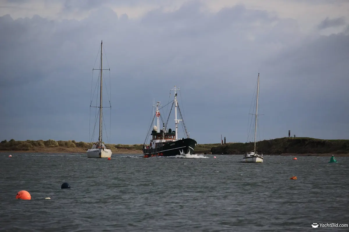 Dutch Trawler Yacht 48