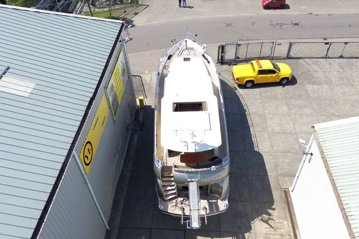Van der Valk Continental 15.50 8