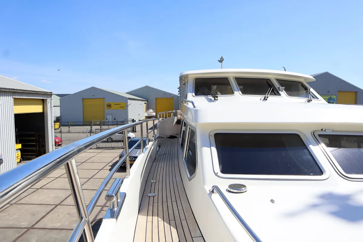 Van der Valk Continental 15.50 19
