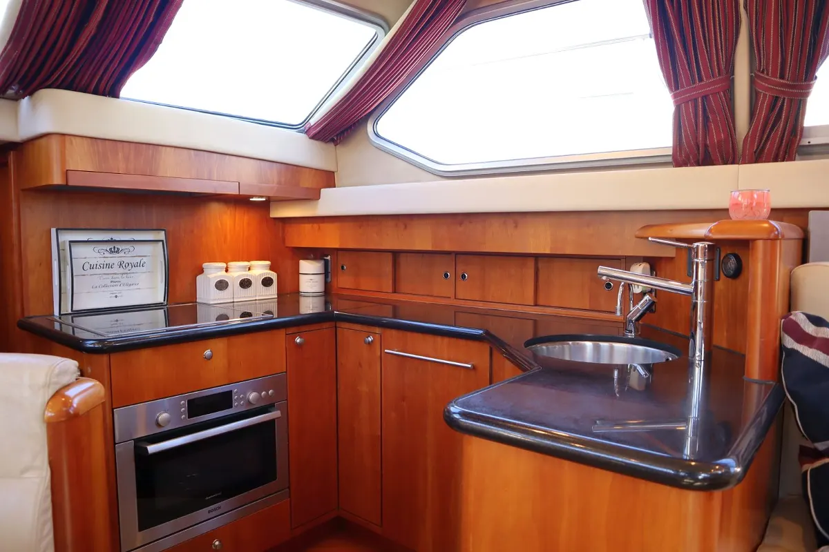 Van der Valk Continental 15.50 53