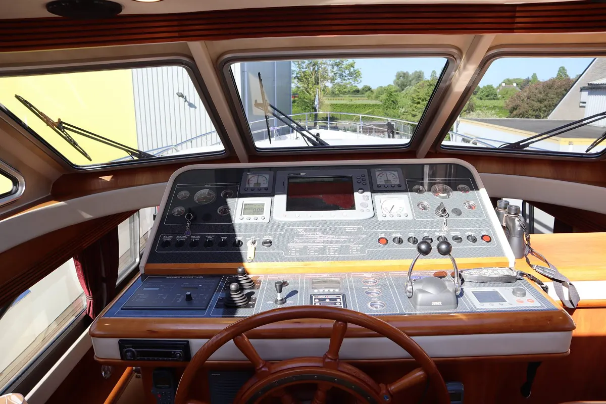 Van der Valk Continental 15.50 65