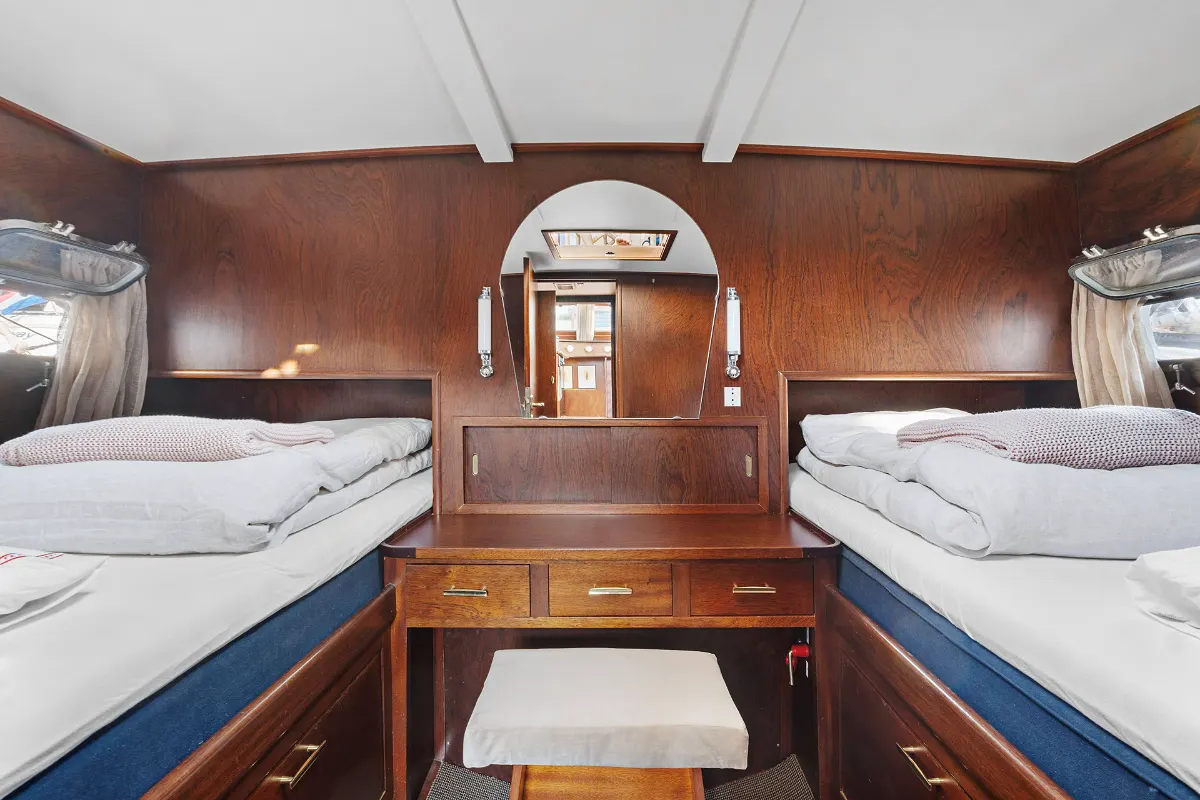 Super Van Craft 1160 103