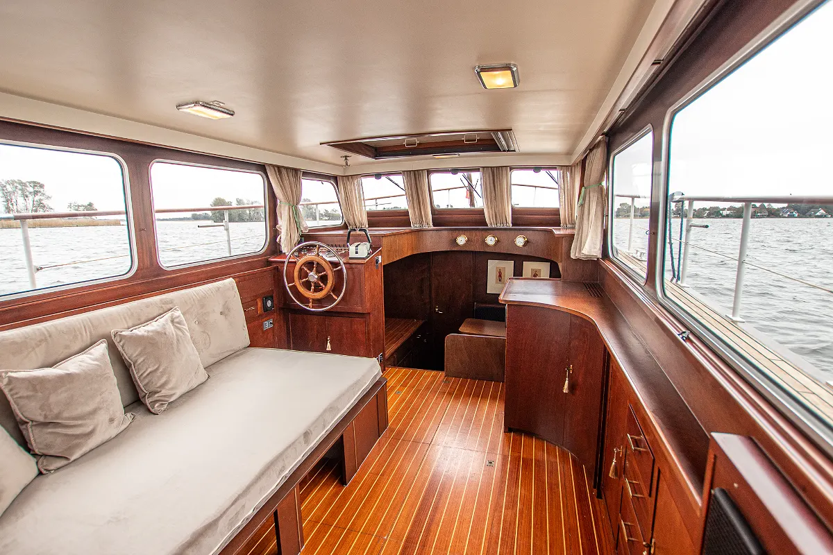 Super Van Craft 1160 83