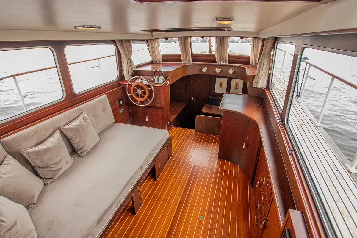 Super Van Craft 1160 139