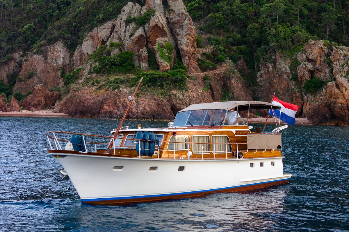 Super Van Craft 1160 72