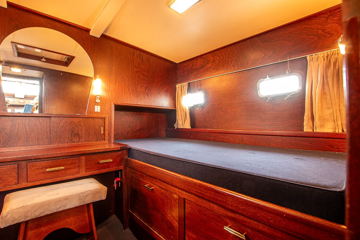 Super Van Craft 1160 132