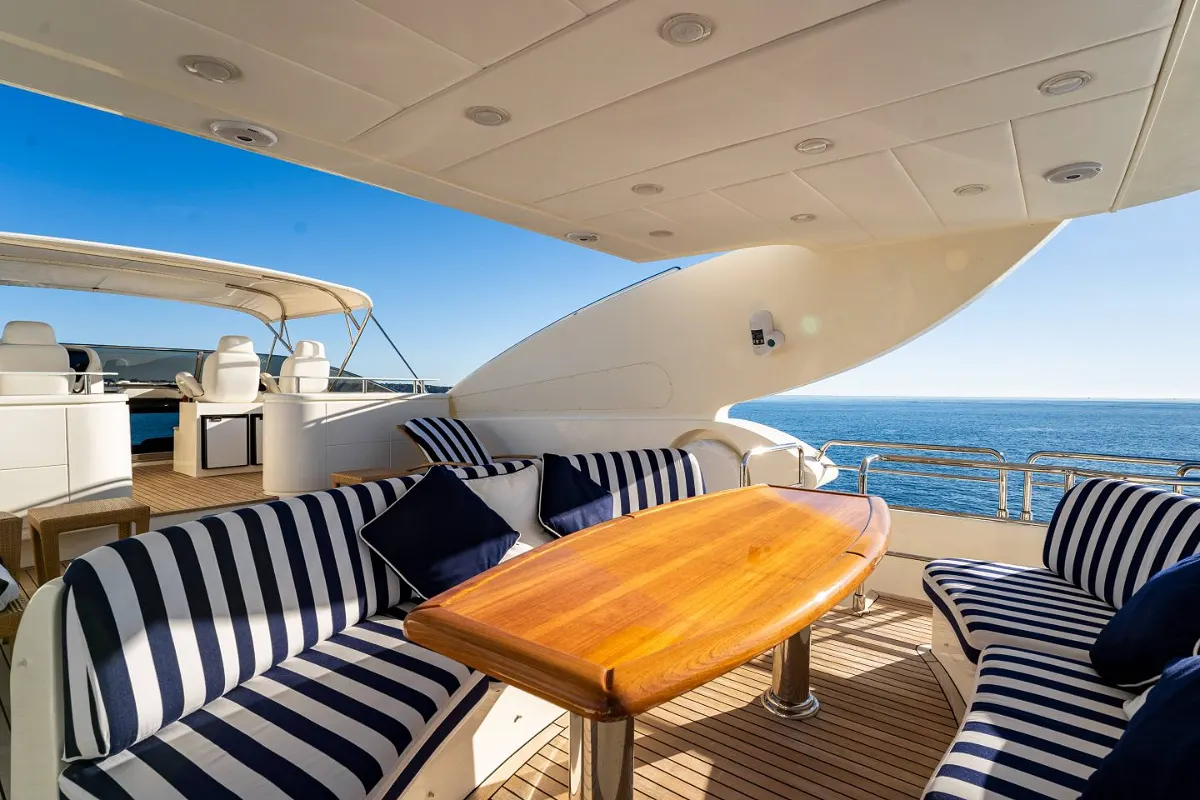 Astondoa 102 GLX 11