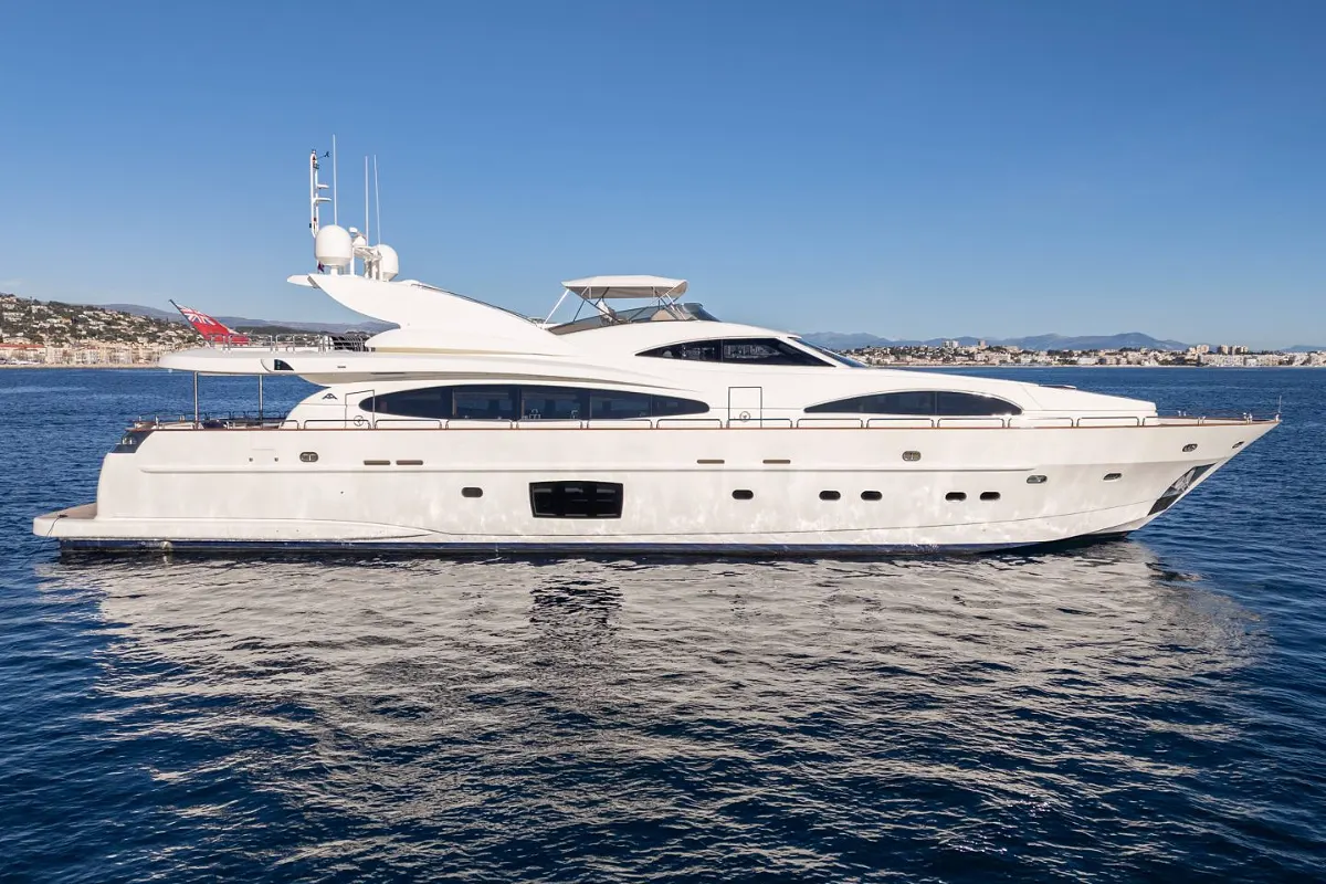 Astondoa 102 GLX 28