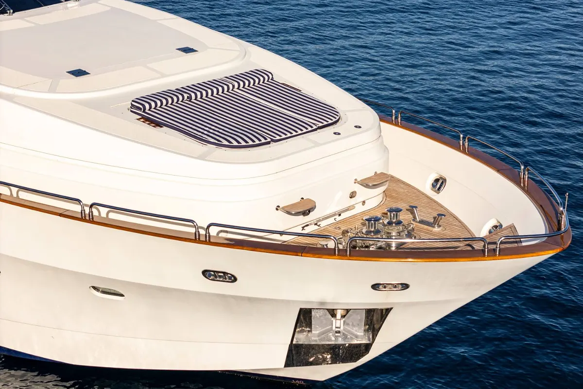 Astondoa 102 GLX 52