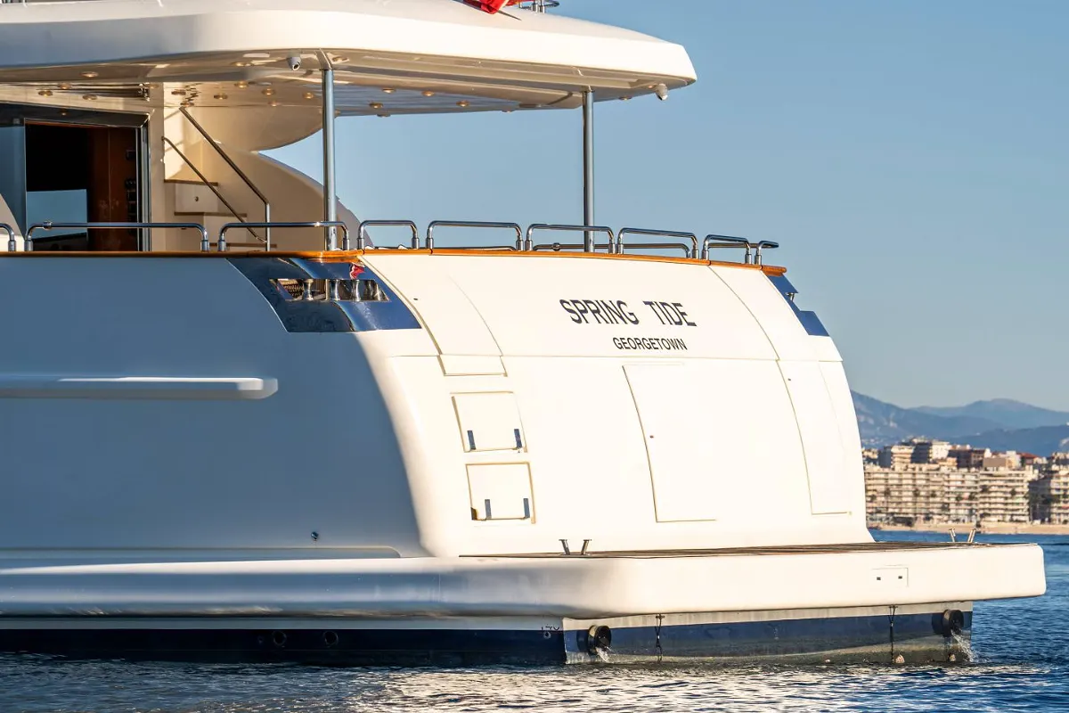 Astondoa 102 GLX 66
