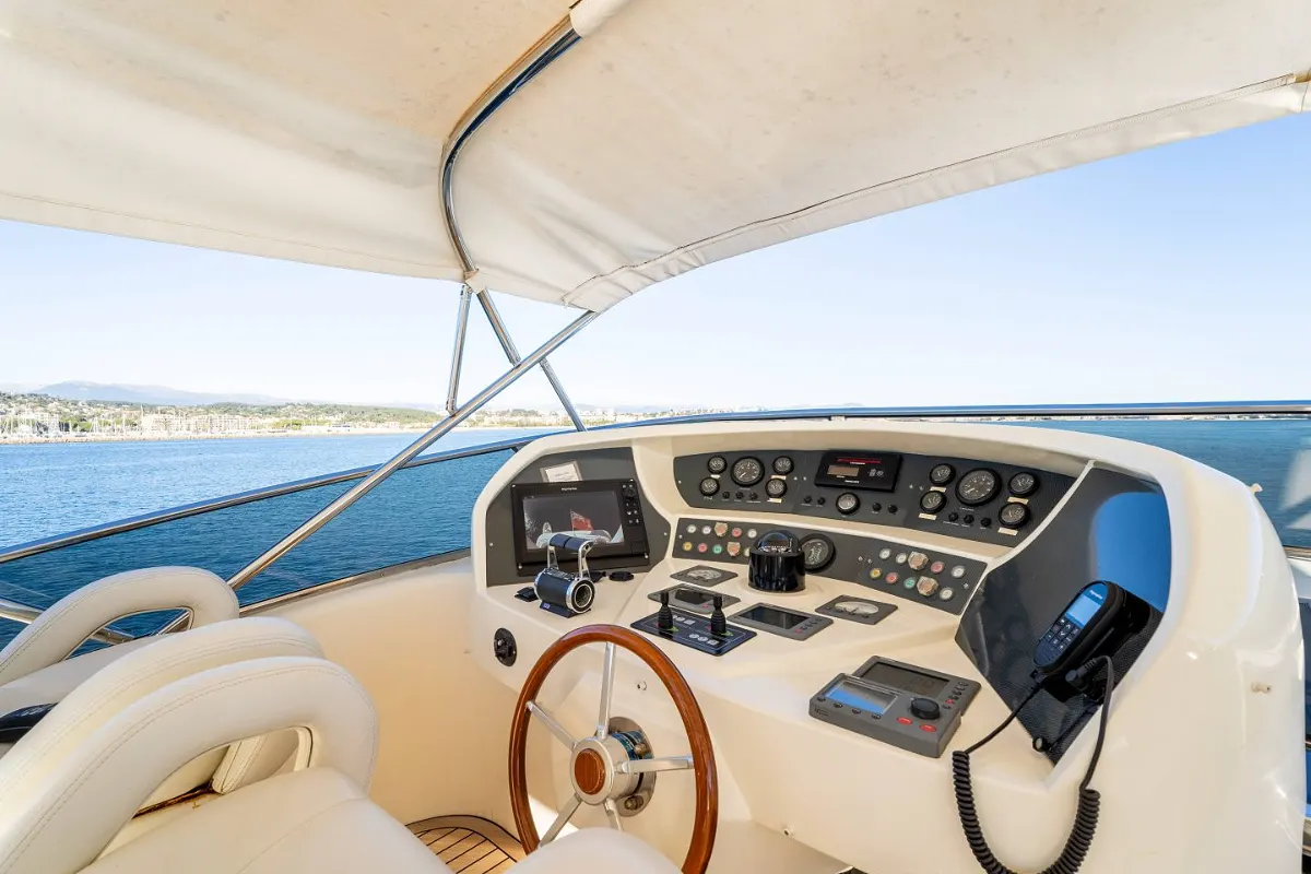 Astondoa 102 GLX 71