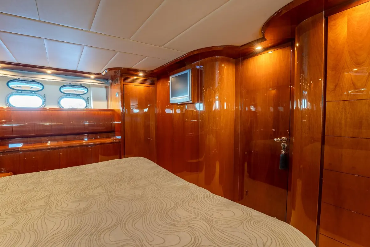 Astondoa 102 GLX 115