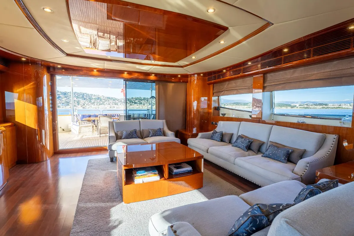 Astondoa 102 GLX 131