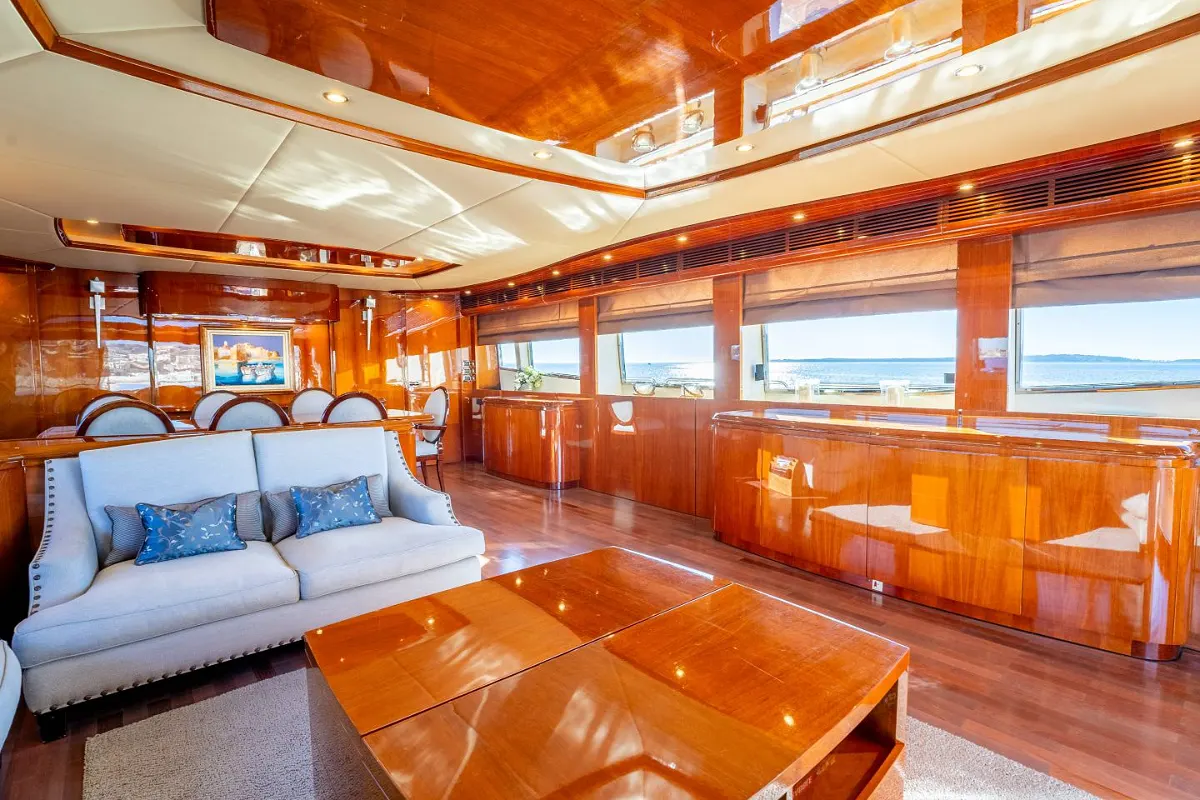 Astondoa 102 GLX 134