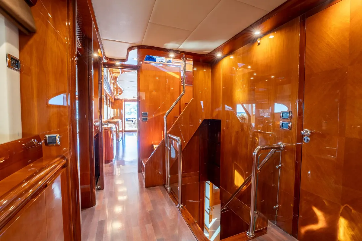 Astondoa 102 GLX 135