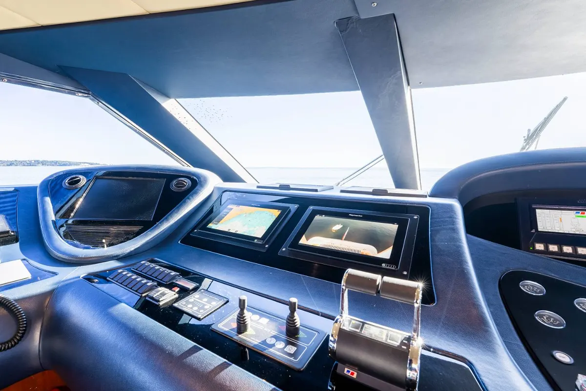 Astondoa 102 GLX 138