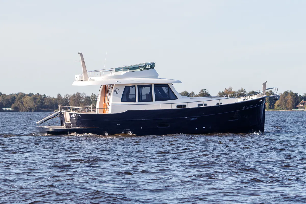 Sasga Yachts Menorquin 42 Flybridge 2
