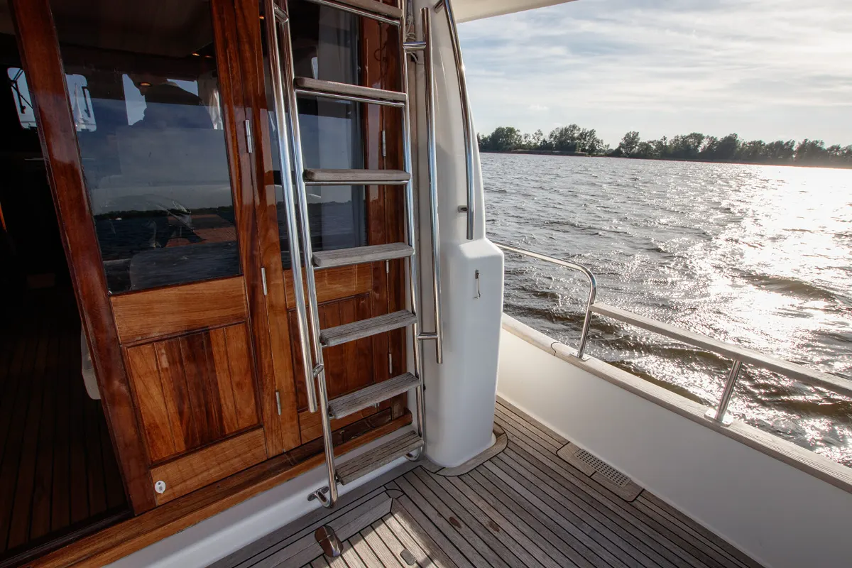 Sasga Yachts Menorquin 42 Flybridge 50