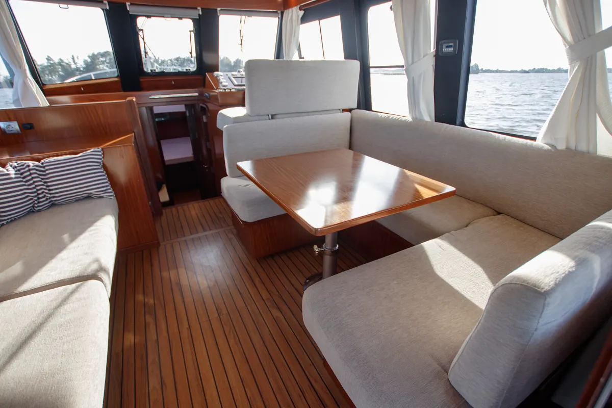 Sasga Yachts Menorquin 42 Flybridge 53