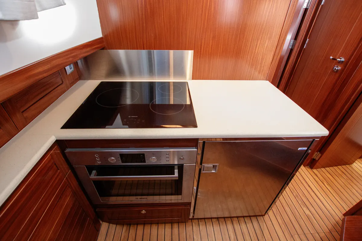 Sasga Yachts Menorquin 42 Flybridge 68