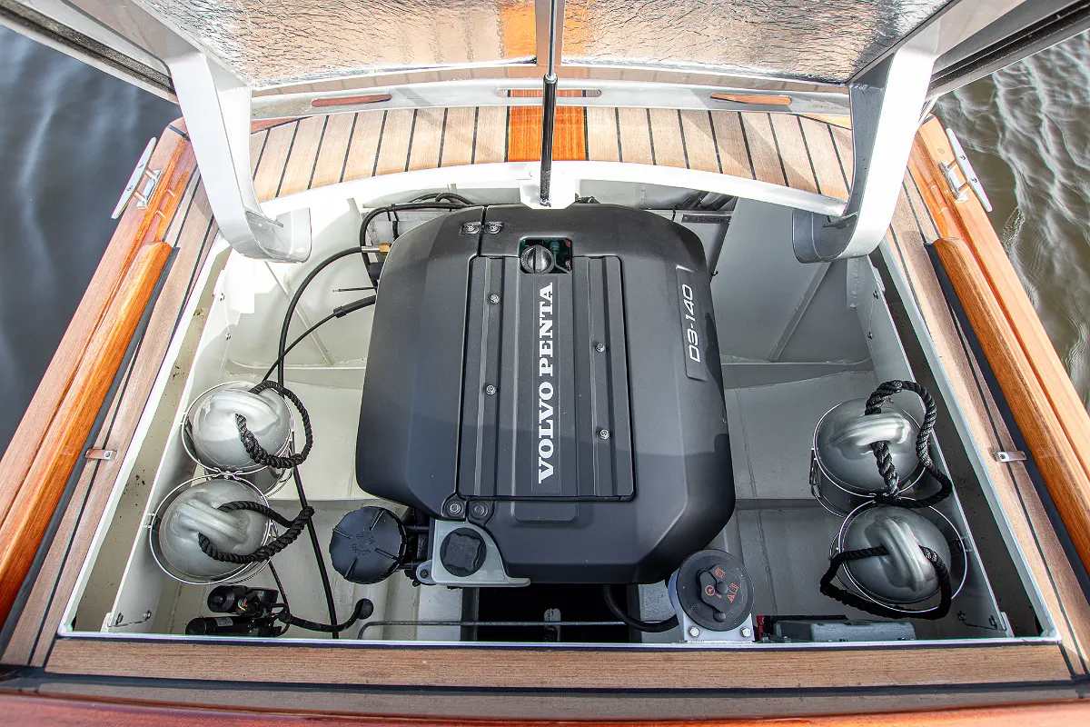 Custom Aluminium Tender 51