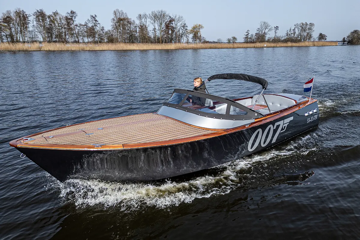 Custom Aluminium Tender 9