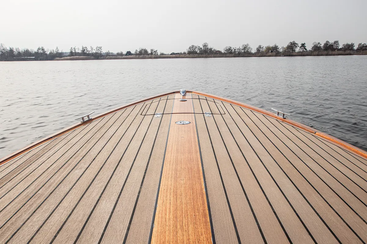 Custom Aluminium Tender 42