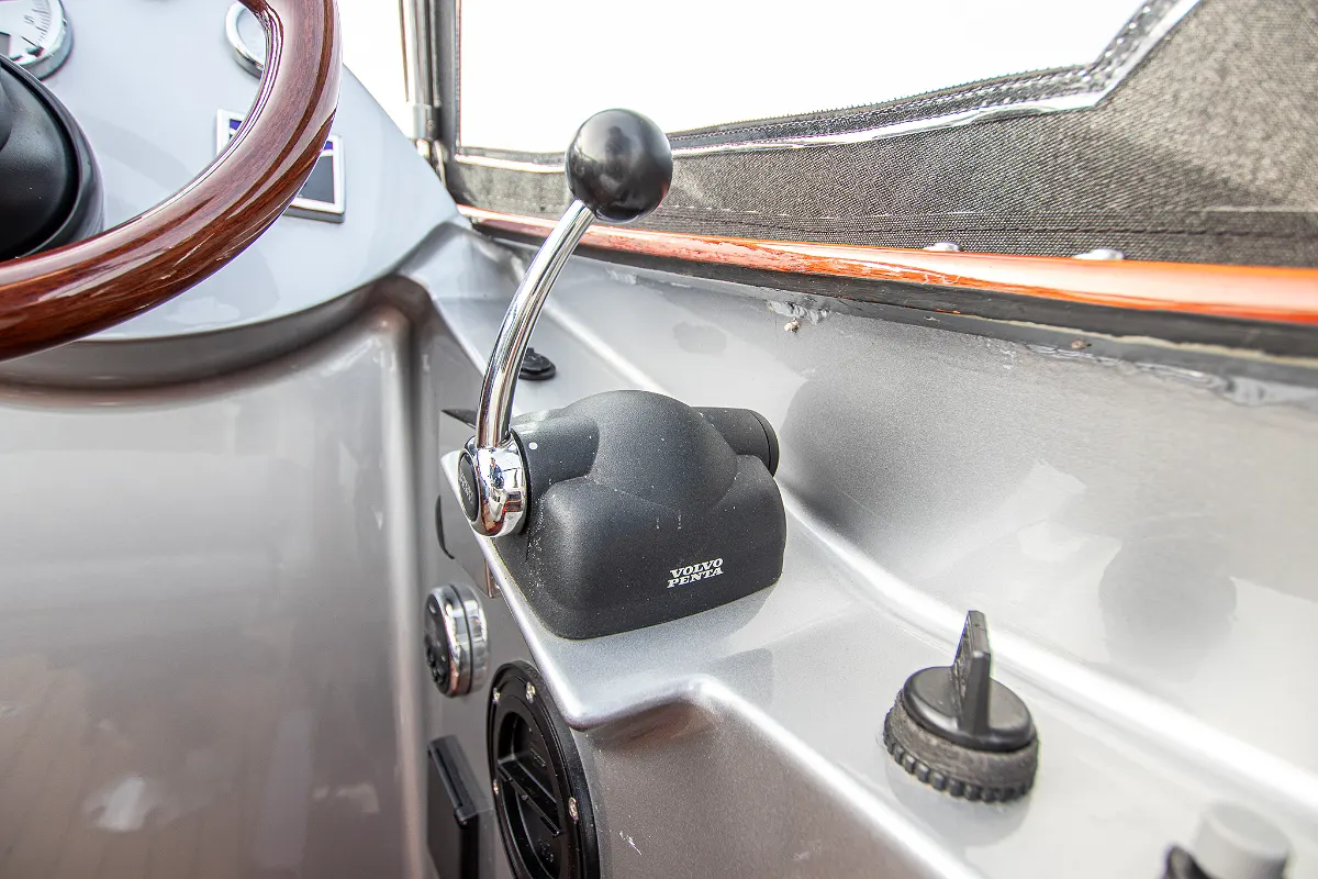 Custom Aluminium Tender 28