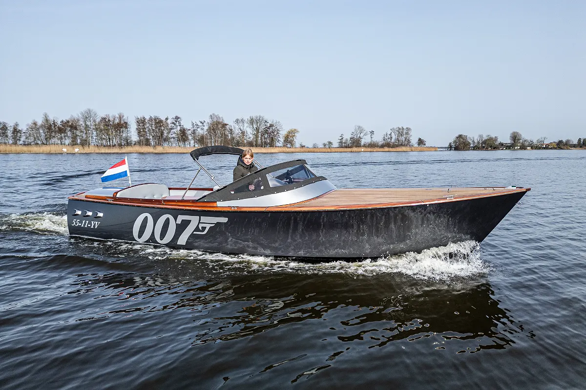 Custom Aluminium Tender 10