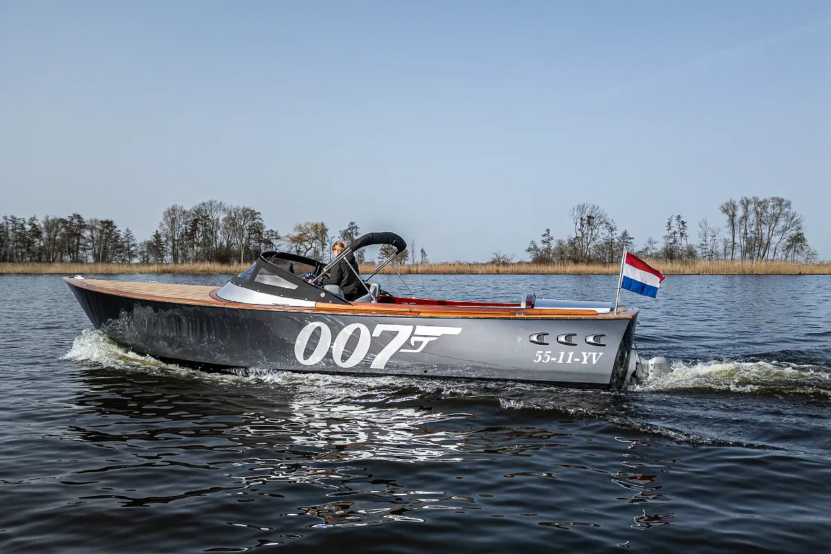 Custom Aluminium Tender 8