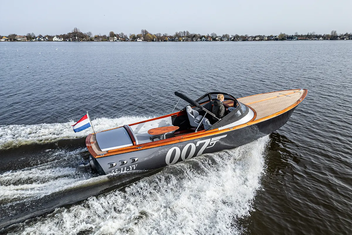 Custom Aluminium Tender 6