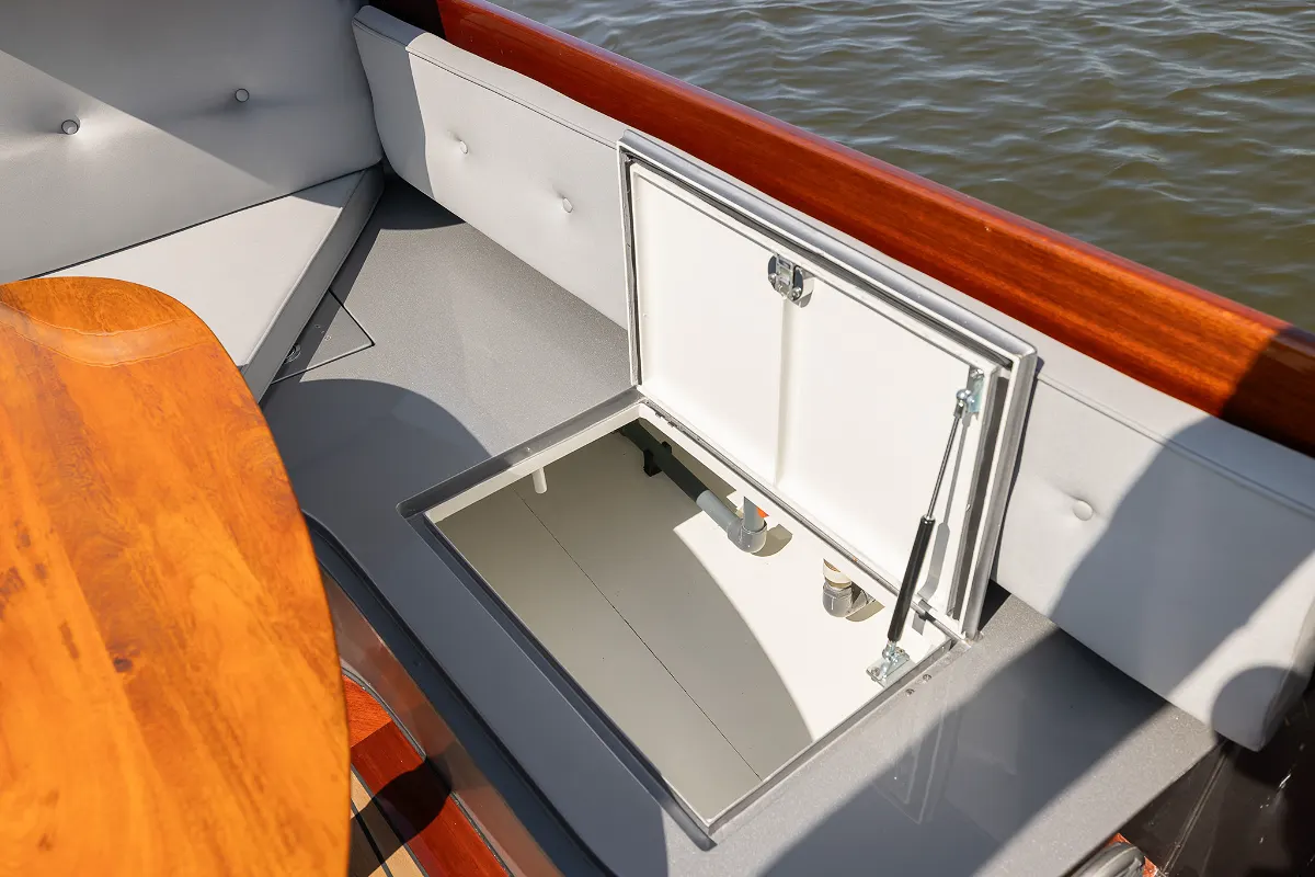 Custom Aluminium Tender 44