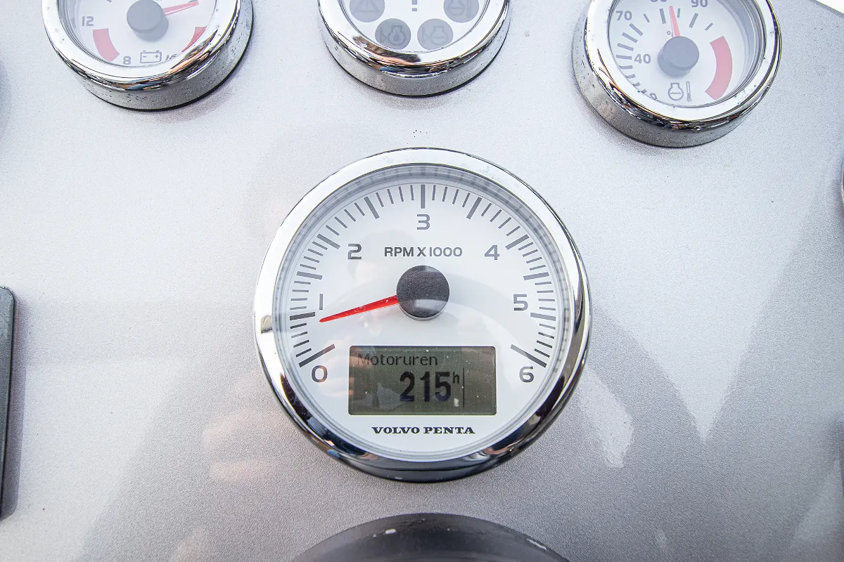 Custom Aluminium Tender 31