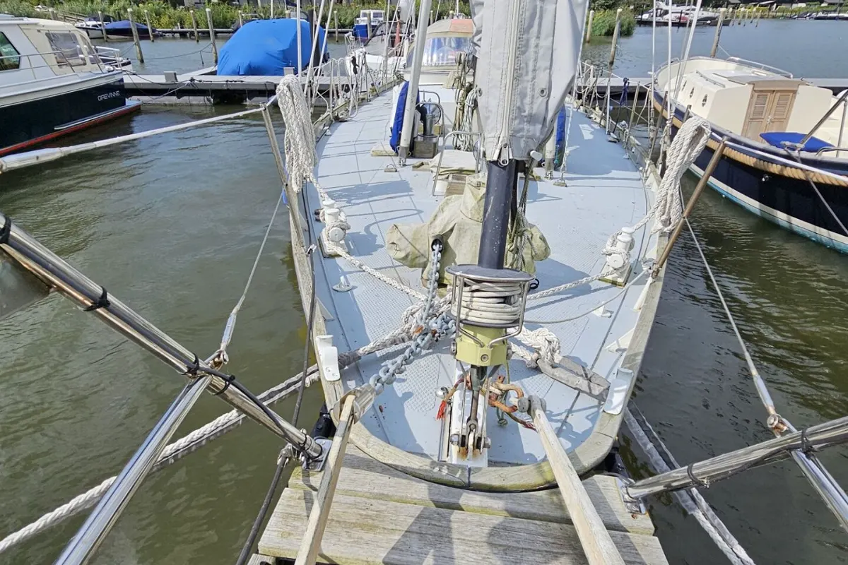 Alan Pape 46 Ketch 10
